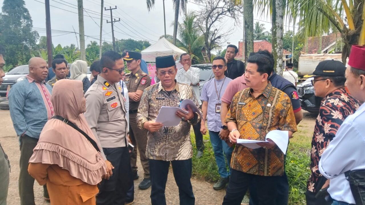Mediasi Perselisihan Lahan Jalan Milik Bu Sri dan PT.Oasis internasional Melalui Jalan Buntu.